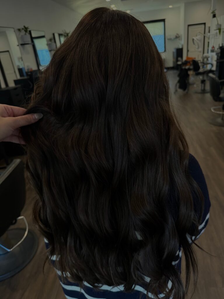 Long brunette hair with soft waves